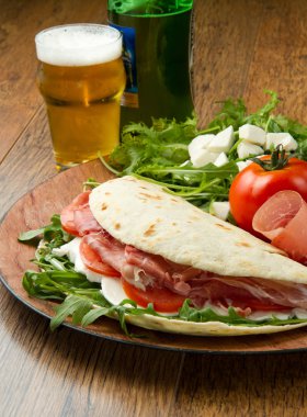 İtalyan piadina