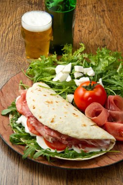 İtalyan piadina