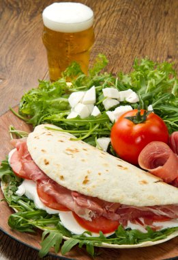 İtalyan piadina