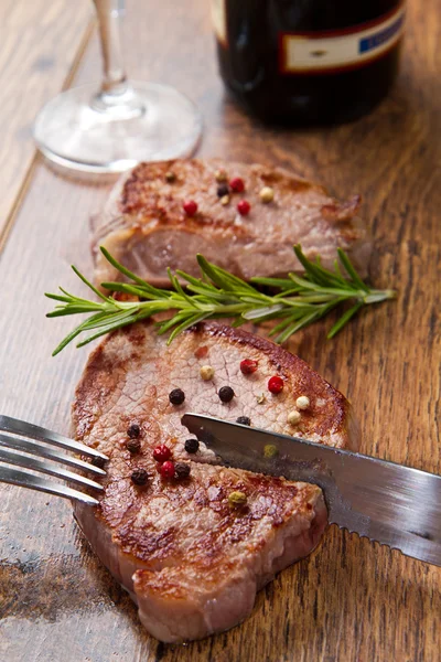 Filete de carne asada —  Fotos de Stock