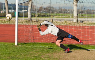 futbol futbol kalecisi