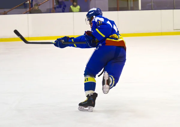 Ishockeyspelare — Stockfoto