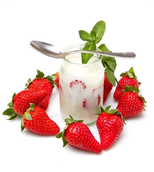 Yoghurt met aardbei — Stockfoto