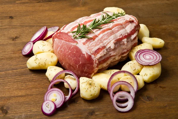 Fresh roast of veal with rosemary and potatoes — Stock Photo, Image
