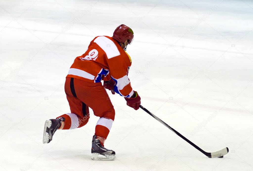 Ice Hockey Player — Stock Photo © Lsantilli #9116955