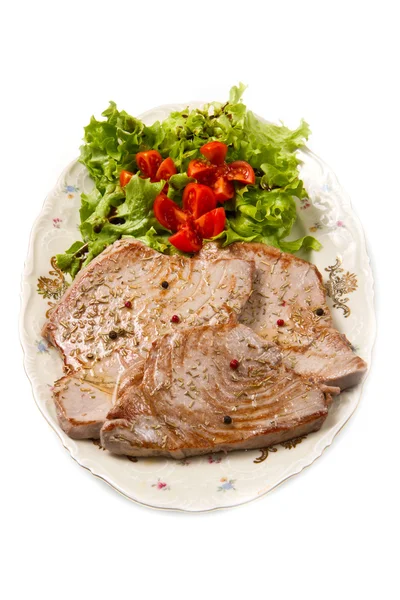 Tonfiskfilé med sallad — Stockfoto