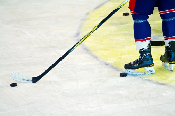 Ice hockey player — Stock Photo, Image