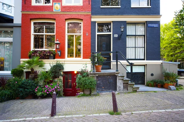 Colorful houses in Amsterdam — Stock Photo, Image