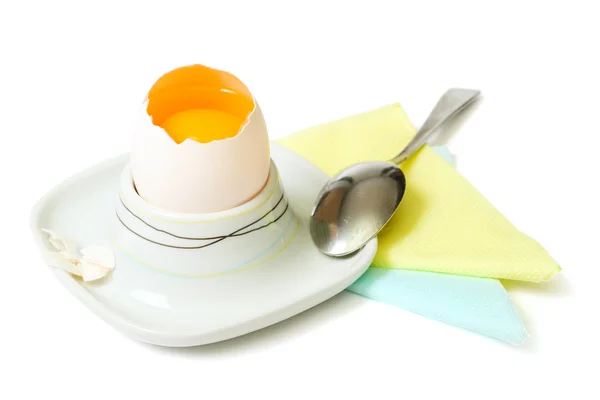 Huevo en taza de huevo — Foto de Stock