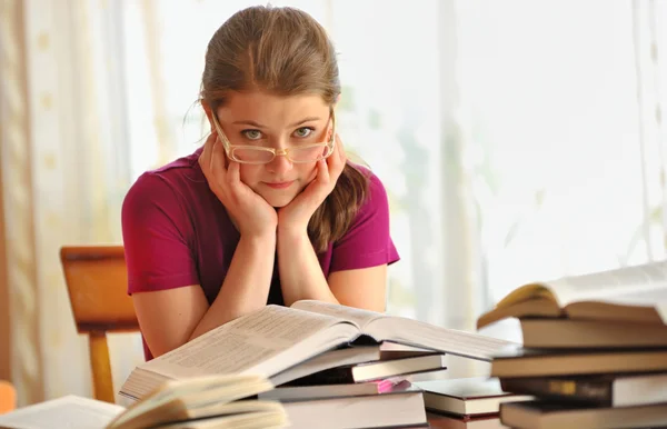 Teenager girl learning — Stock Photo, Image