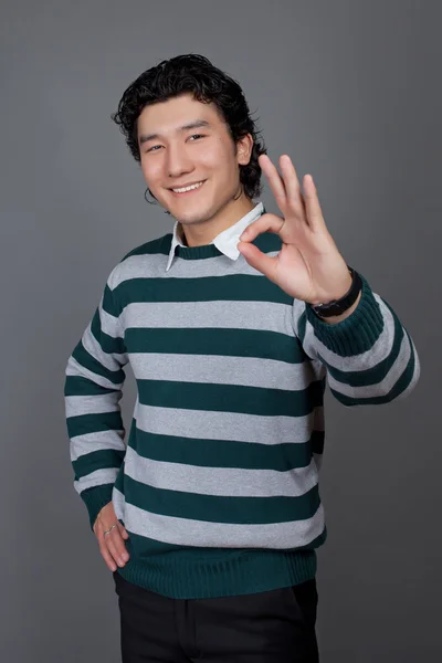 Felice asiatico uomo mano positivo — Foto Stock
