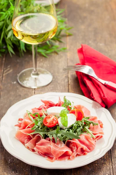 Bacon rucola sallad — Stockfoto