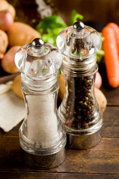 Molino de sal y pimienta —  Fotos de Stock