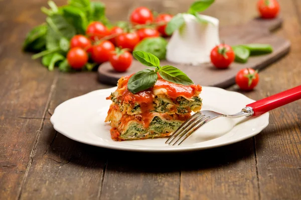 Homemade Lasegne with Ricotta Cheese and Spinach — Stock Photo, Image