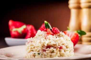 Risotto çilek ile