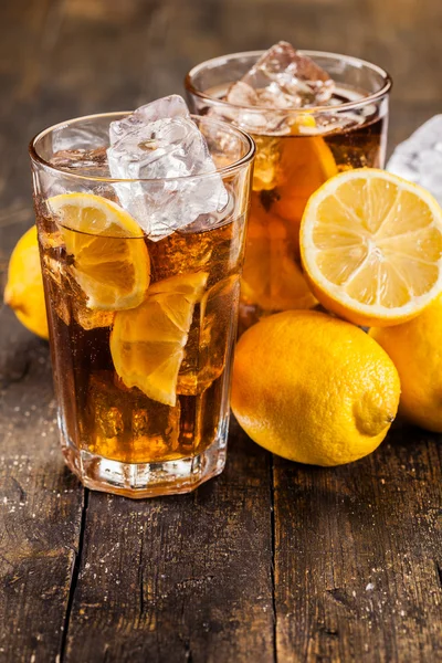Lemon Ice Tea on wooden table — Stock Photo, Image
