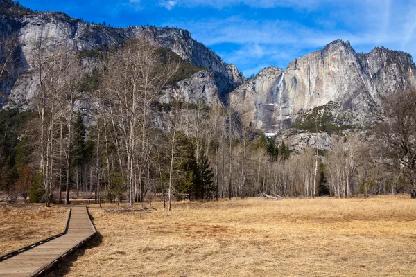Yosemite dal i tidig vinter — Stockfoto