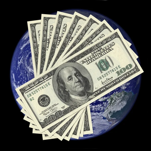 Hundra dollar räkningar på jorden bakgrund — Stockfoto