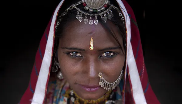 Ritratto di donna indiana Rajasthani — Foto Stock
