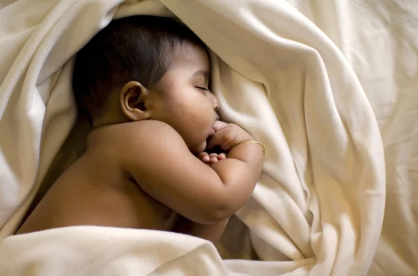 Bebê muçulmano indiano — Fotografia de Stock