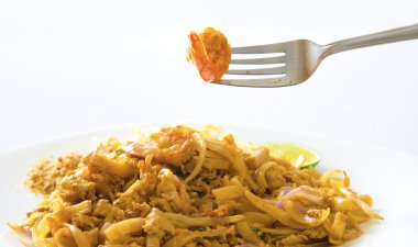 Famous thai food, pad thai clipart