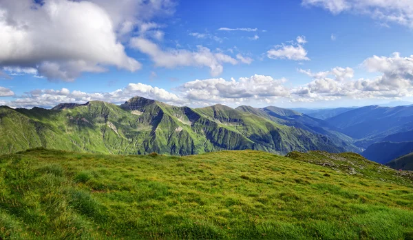 Yüksek dağ manzaraları — Stok fotoğraf