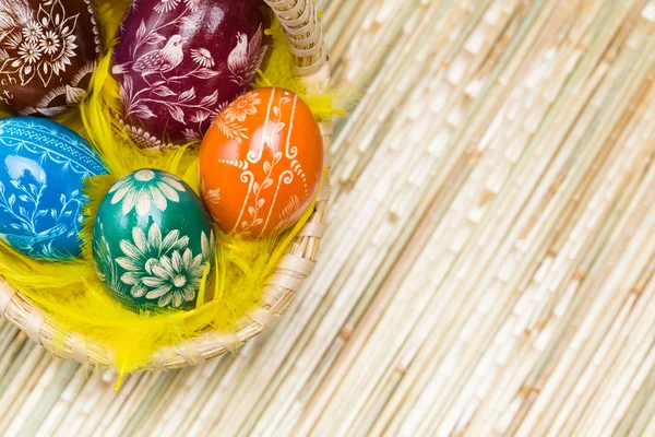 부활절 바구니에 계란 — 스톡 사진