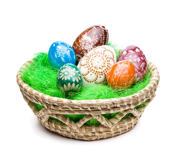 Ägg i påsk korg — Stockfoto
