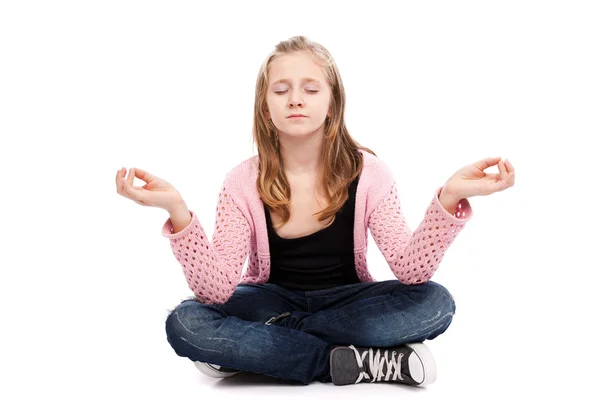 Menina meditando — Fotografia de Stock