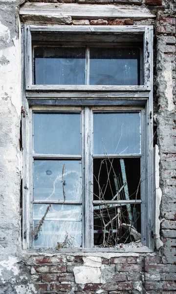 Gebroken raam — Stockfoto