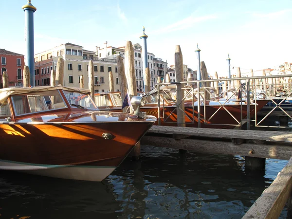 Лето в Венеции, Гранд-канал, Италия — стоковое фото