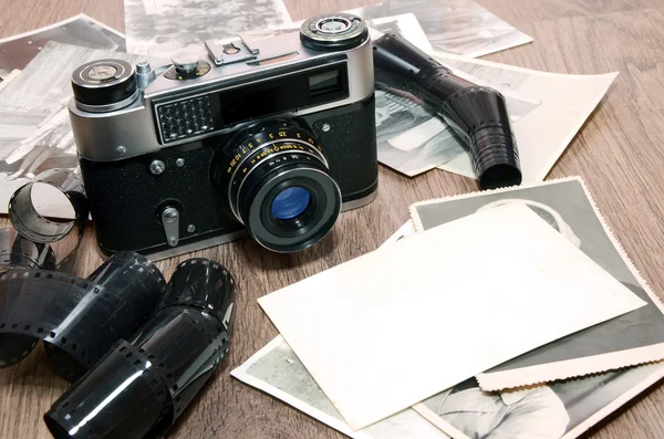 Старая ретро фотокамера — стоковое фото
