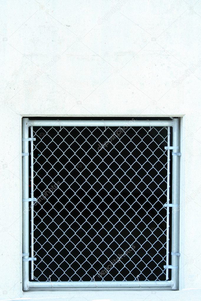 Chainlink fence gate