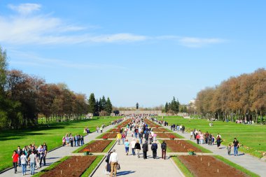 Zafer Bayramı piskaryovskoye memorial mezarlığı üzerinde