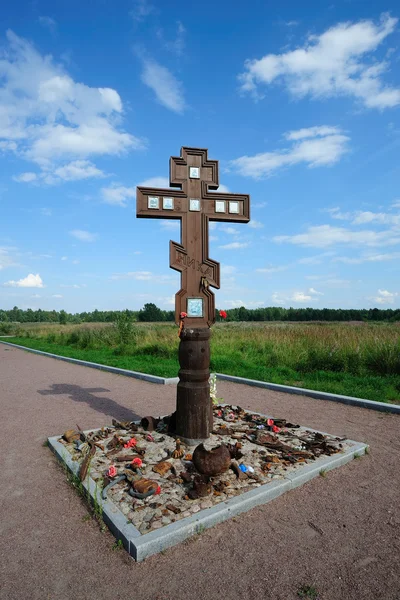 Saint Petersburg Russland August Heiliges Kreuz Und Kriegsrostige Reste Auf — Stockfoto