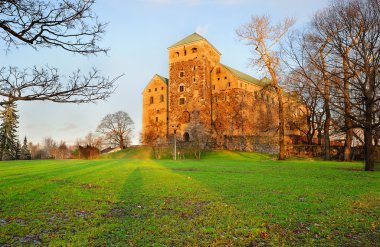 gün batımında Turku castle