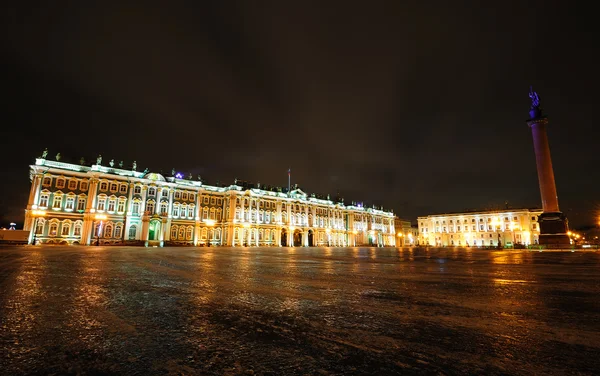 Winter Palace at night — Stock Photo, Image