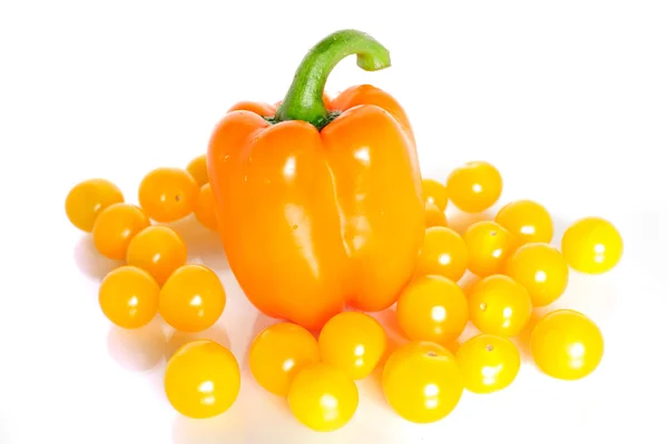 Kiraz domates ve kırmızı biber — Stok fotoğraf