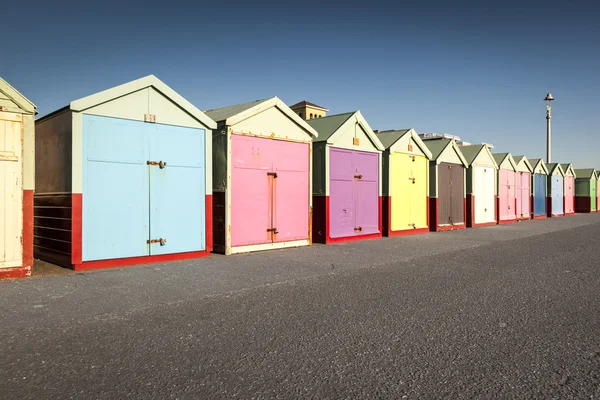 Brighton beach huts — Stockfoto