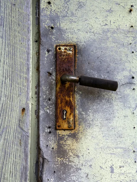 Pomo oxidado de la puerta —  Fotos de Stock