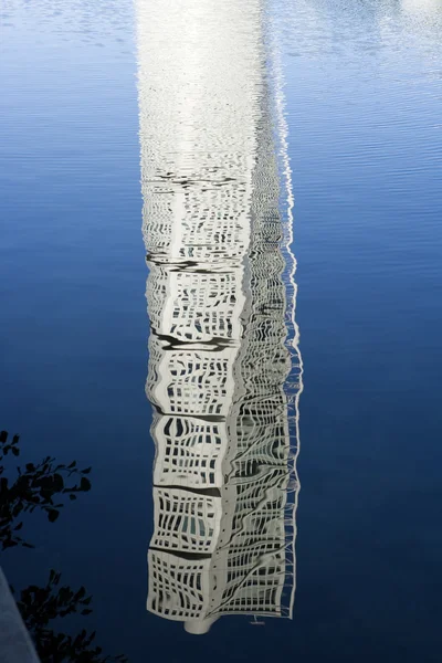 Skyscraper Mirroring — Stock Photo, Image