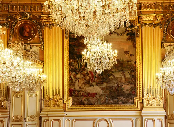 stock image Chandeliers, gold and tapisserie