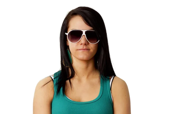 Mujer joven con gafas de sol grandes — Foto de Stock