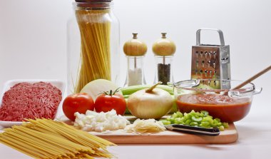 Spagetti kıyma ve sebze