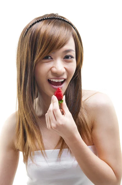 딸기를 먹는 — 스톡 사진