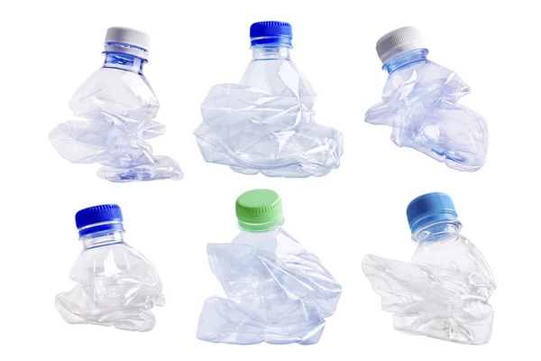 Раздавленная пластиковая бутылка — стоковое фото