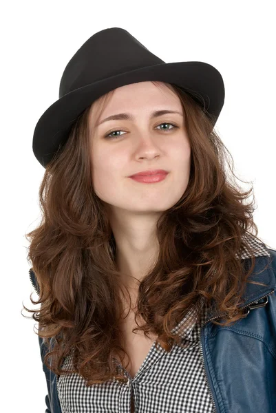 La bella ragazza con un cappello nero — Foto Stock