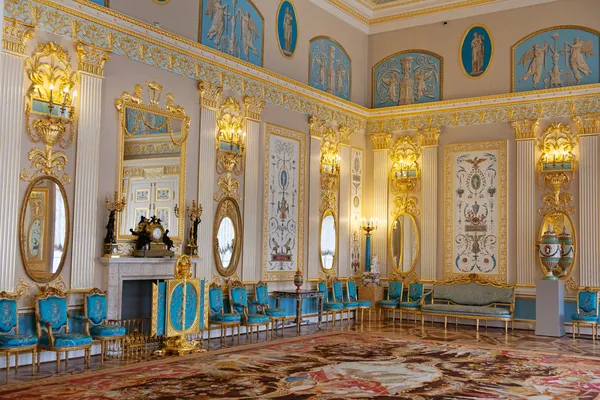 エカテリーナ宮殿で青い部屋 — ストック写真