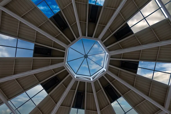 大型鋼天井 — ストック写真