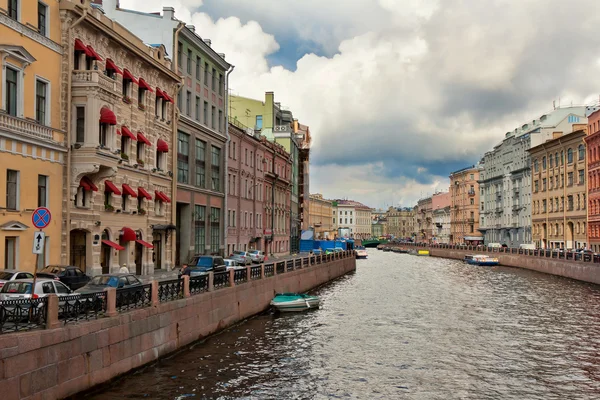 Canal em São Petersburgo — Fotografia de Stock